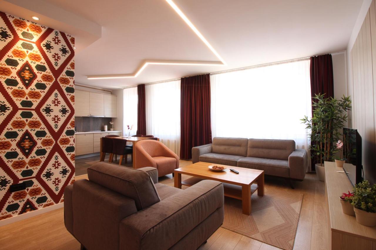 Apartment Daily *